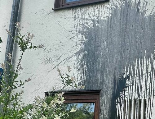 Linksextremer Anschlag auf AfD-Bezirkspolitiker Robert Buck – LKA ermittelt